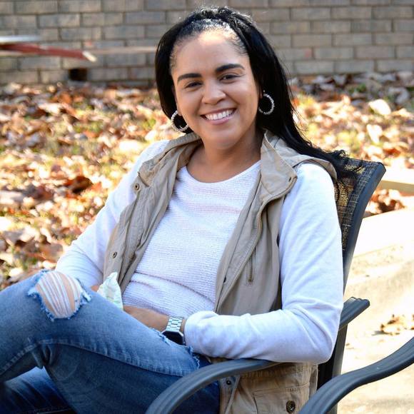 Meet your Posher, Nina - Picture 1 of 1